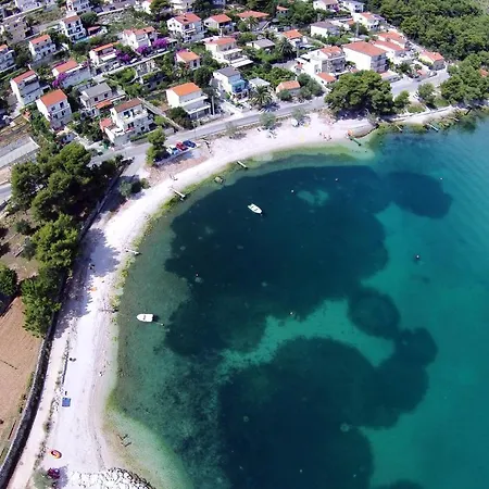 Apartament By The Sea Mastrinka, Ciovo - 11720 *